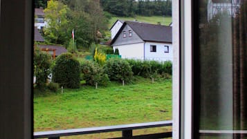 Comfort Double Room | Desk, laptop workspace, free WiFi, bed sheets