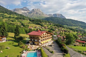 Aerial view - Le Chamois d'Or (Cordon)