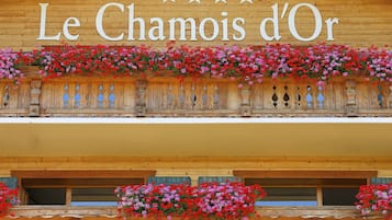 Fachada da propriedade