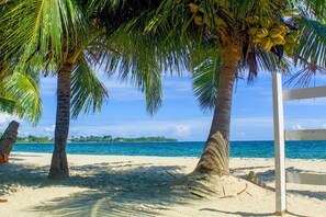 Cabane, en front de plage (#8)