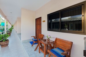 Terrace/patio - Smile House Karon (Karon)