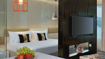 Suite (Lounge Access) | Bar mini, peti besi dalam bilik, dihias secara berasingan