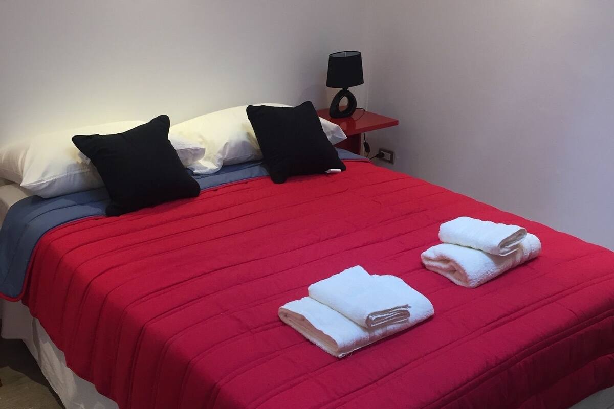 Apartment, 1 Queen Bed, Private Bathroom (2 PAX) | In-room safe, blackout curtains, free WiFi, bed sheets
