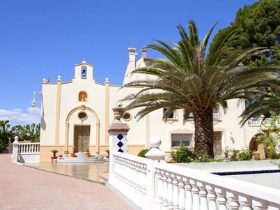 Hospedería Casa De La Campana