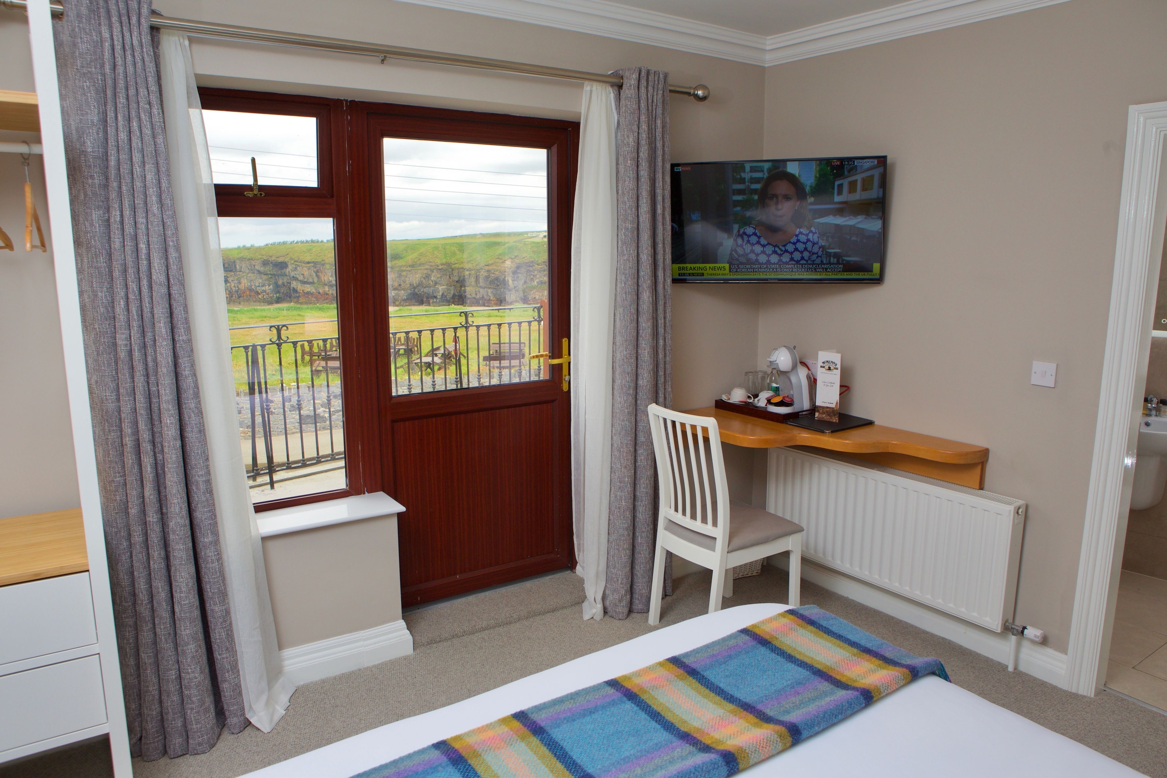 Premium Double Room, 1 King Bed, Non Smoking