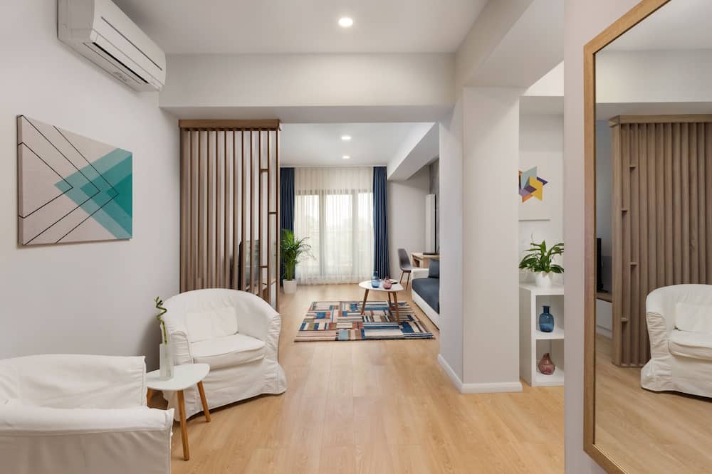 Athina Suites Hotel