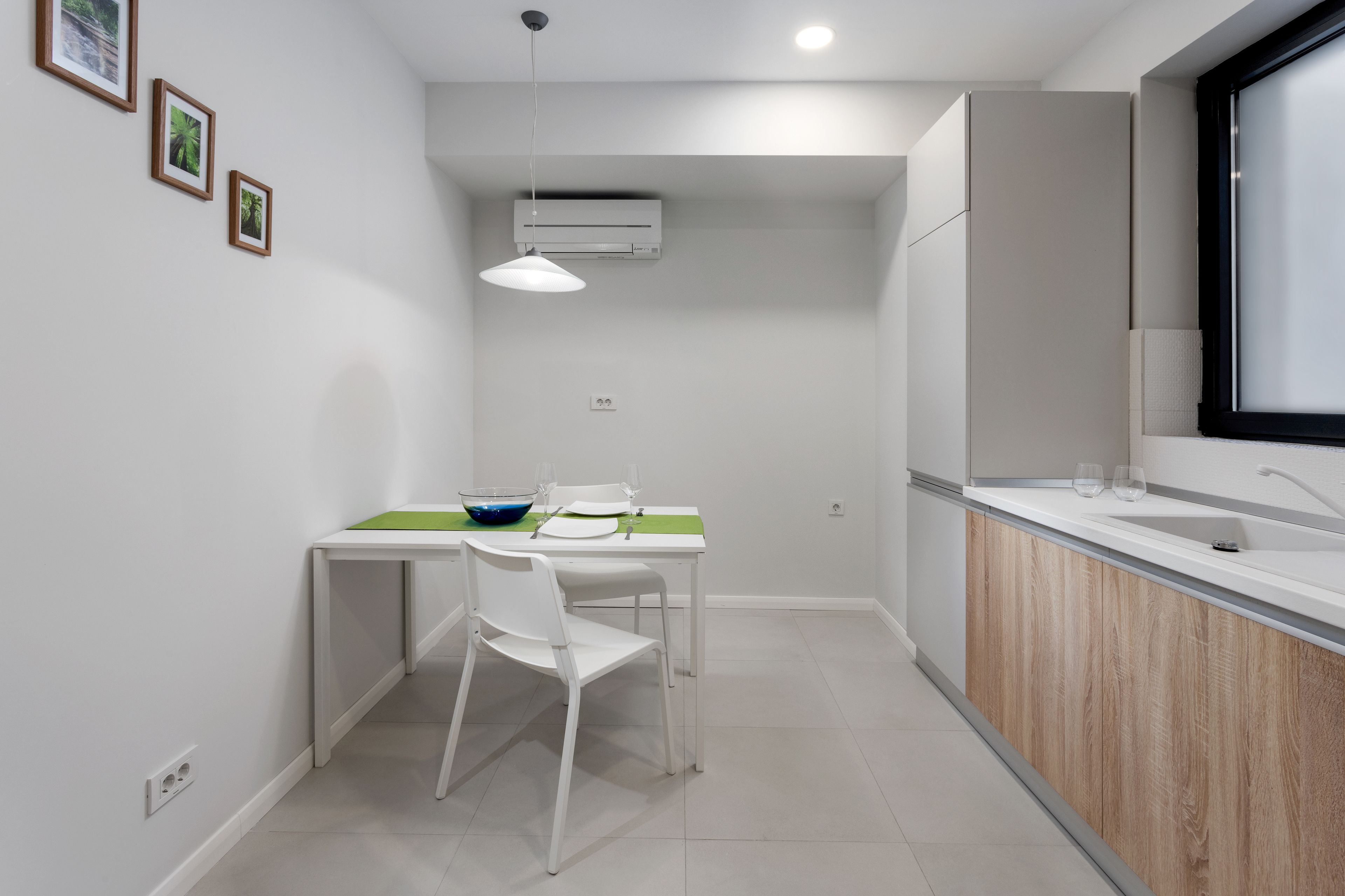 Photo - Athina Suites Hotel
