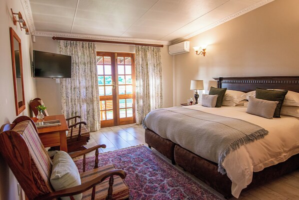 Luxury Double or Twin Room | Minibar, in-room safe, individually decorated, individually furnished