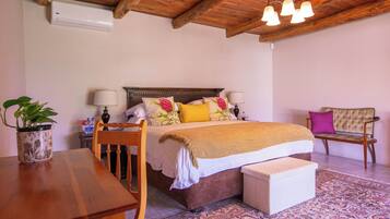 Minibar, in-room safe, individually decorated, individually furnished