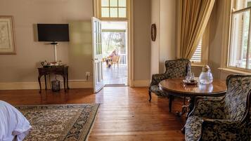 Chambre Double Supérieure | Minibar, coffres-forts dans les chambres, décoration personnalisée