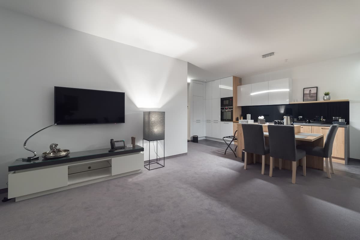 Apartamento Confort, 3 camas individuales, no fumadores | 1 dormitorio, ropa de cama de alta calidad, minibar y caja fuerte