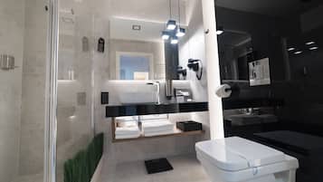 Superior Apartment, 2 Bedrooms, Non Smoking, City View | Bathroom | Rainfall showerhead, free toiletries, hair dryer, bathrobes
