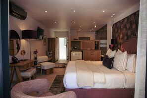 Luxe kamer, 1 kingsize bed | 1 slaapkamer, luxe beddengoed, bedden met traagschuimmatrassen