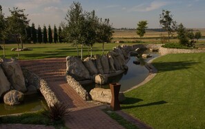 Hiking - Grasslands Conference and Wedding Venue (Bethal)