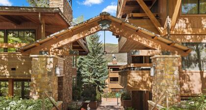 Modern Ski-in/Ski-out Condo with Pool and Hot Tub Access