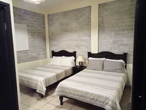 Wifi gratis y ropa de cama