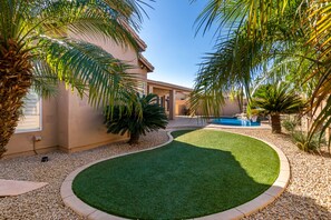 Property grounds - Luxury Resort Home, Arrowhead Ranch, North Glendale, Pool, Hot Tub, Pool Table (Glendale)