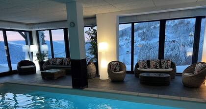 Belle location avec piscine intérieure sauna fitness, vue imprenable (6-8 pers)