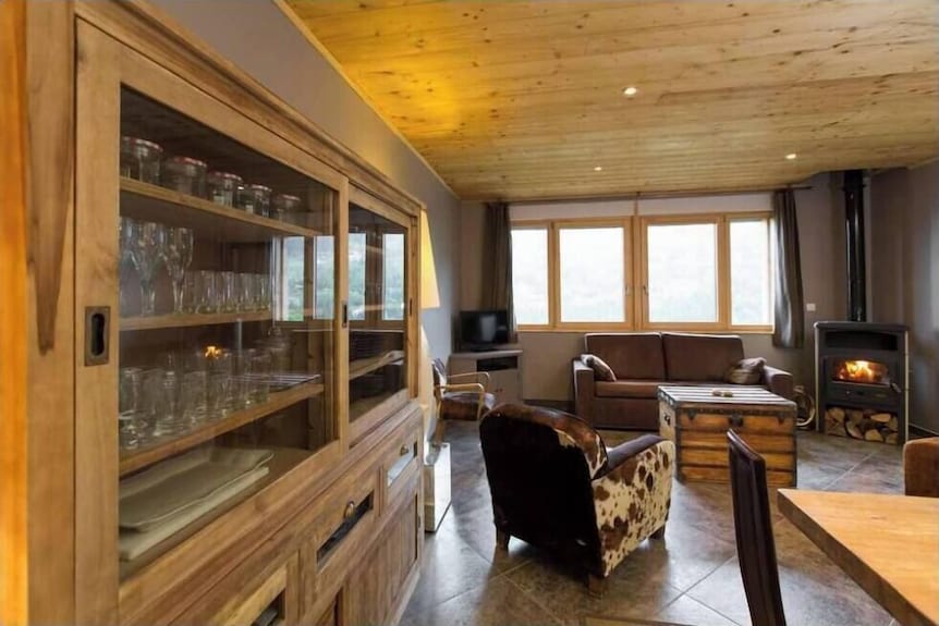 Beautiful Location With Indoor Swimming Pool, Wellness Area & Breathtaking View - Bussang