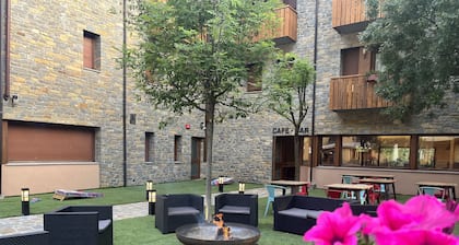 Hotel Els Encantats