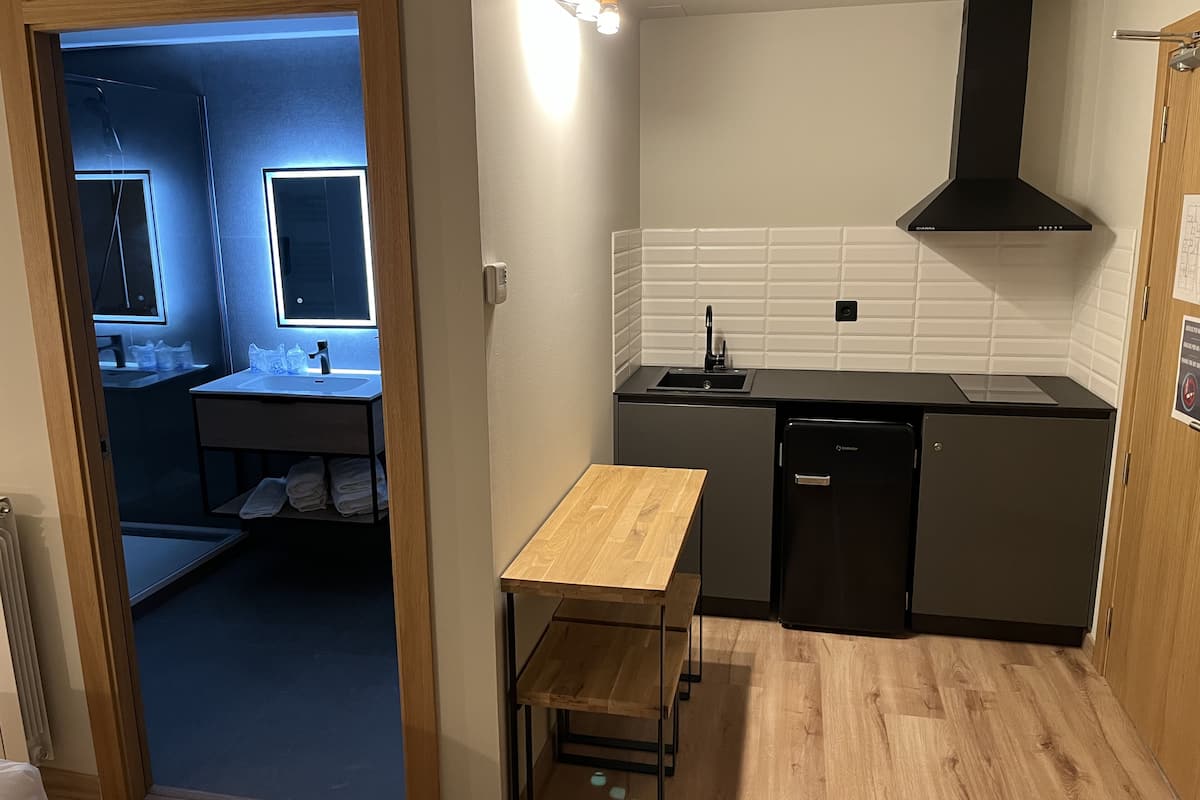 double studio with kitchen -1 double bed+1 bed | individually decorated, individually furnished, free wifi, bed sheets