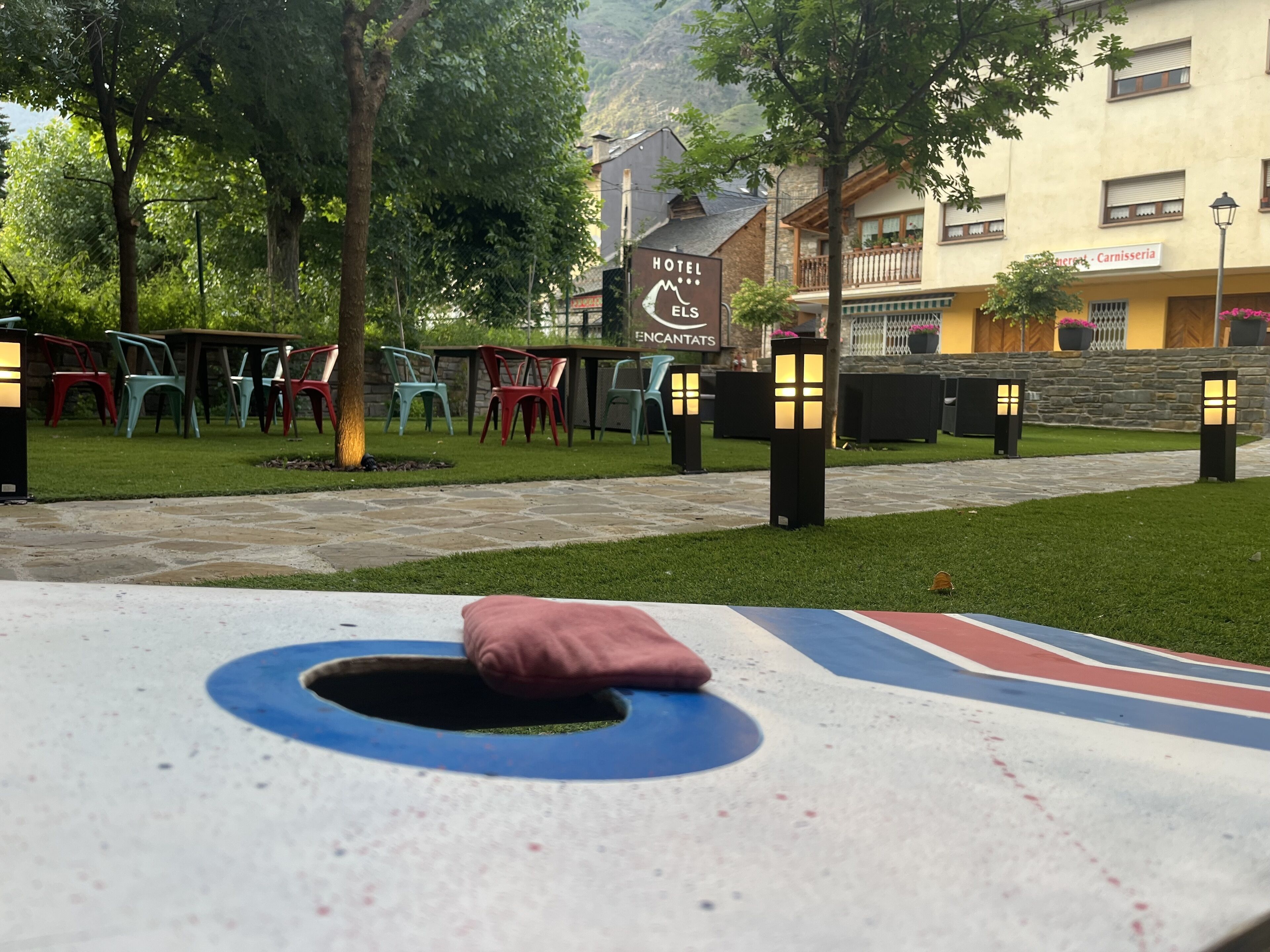 children’s play area – outdoor