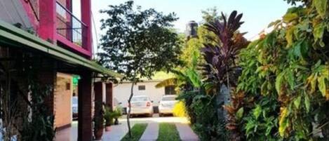 Bãi đậu xe tự phục vụ miễn phí