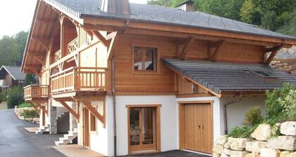 Buqa - Un alpine design contemporain 'toute la saison' appartement dans le centre de Samoëns