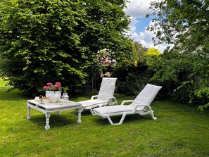 Terrace/patio - La Romanesque, charming bed and breakfast with breakfast (BERVILLE-SUR-MER)