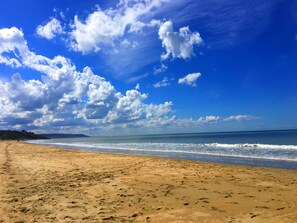 Beach - La Romanesque, charming bed and breakfast with breakfast (BERVILLE-SUR-MER)