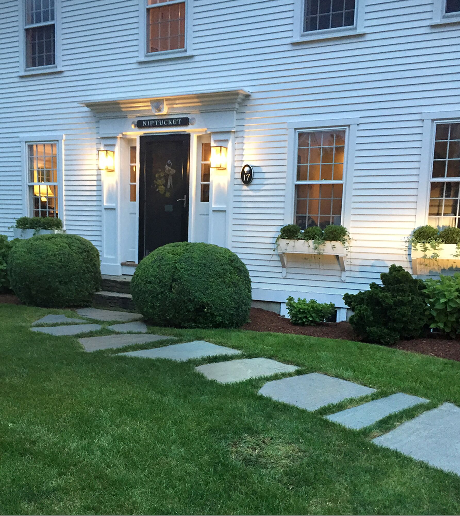 Stylish & Highly Appointed 4 BR Naushop Colonial~PICKLEBALL~POOL~TENNIS