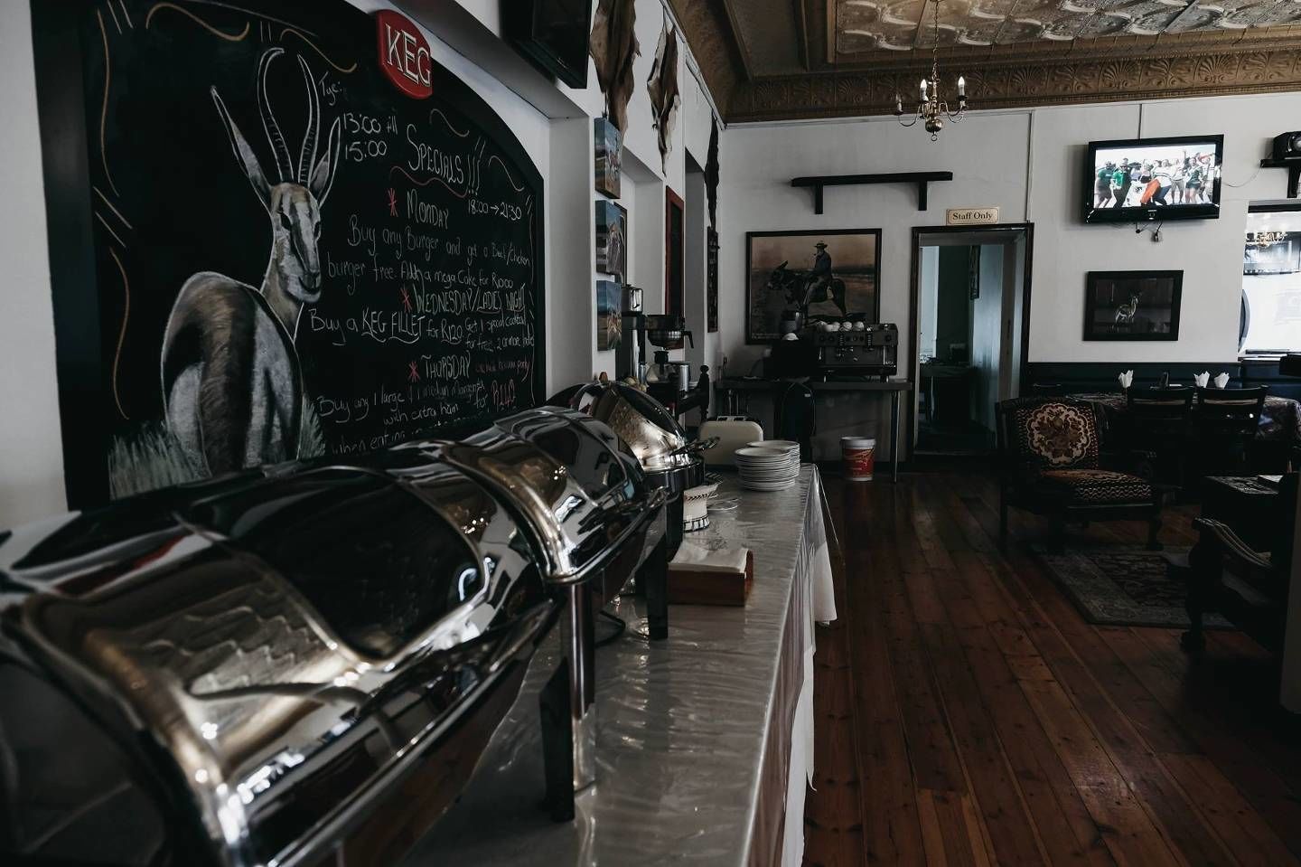 Daily English breakfast for a fee