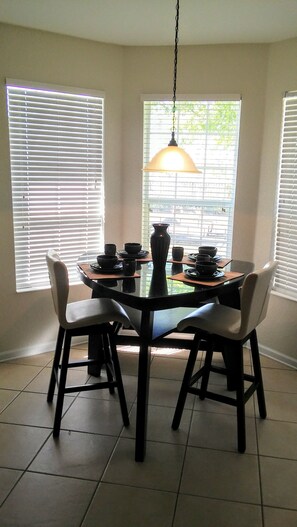Dining - Formosa Gardens Area Pool Homes by SVV (Kissimmee)