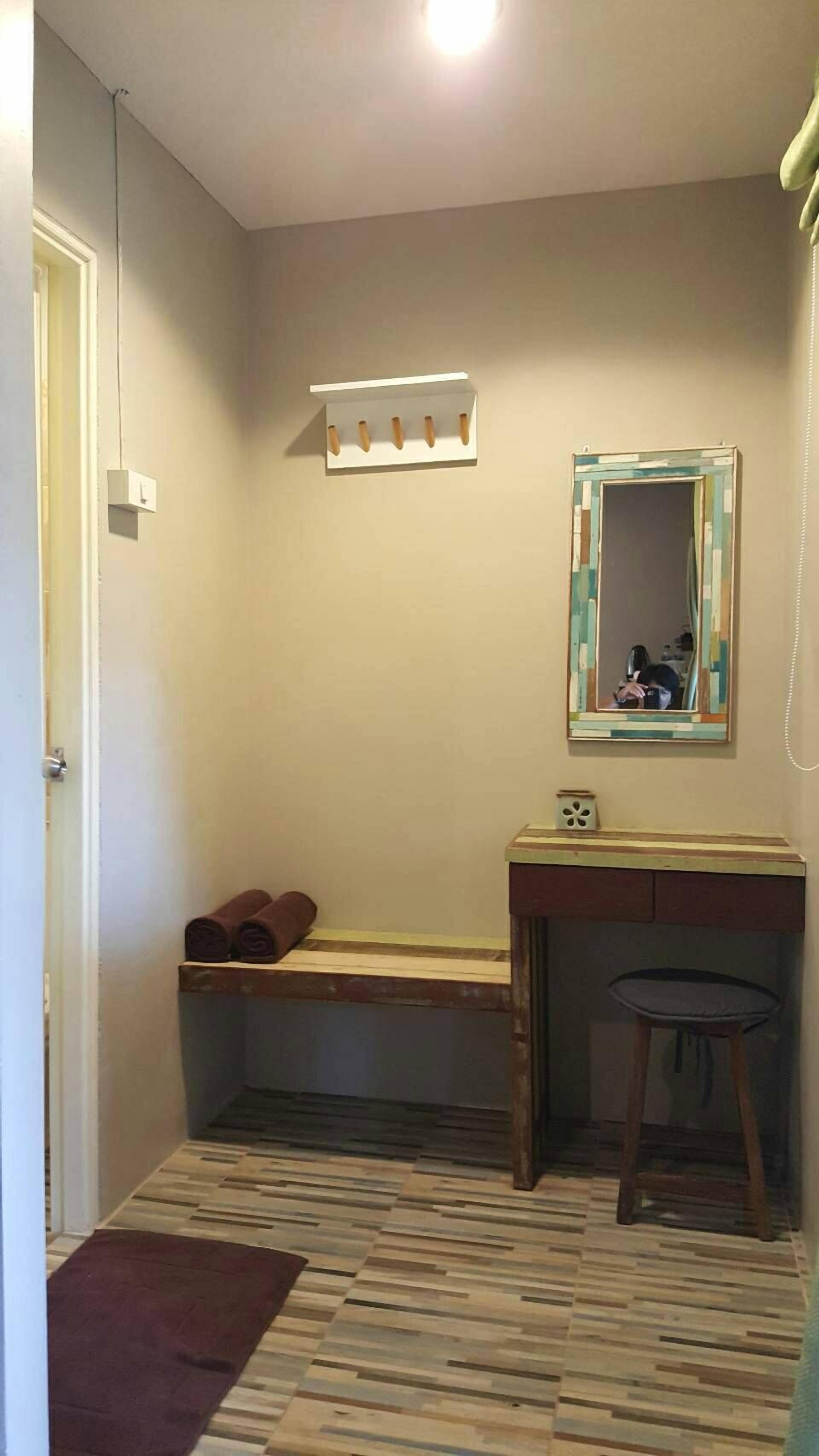 standard double room | blackout curtains