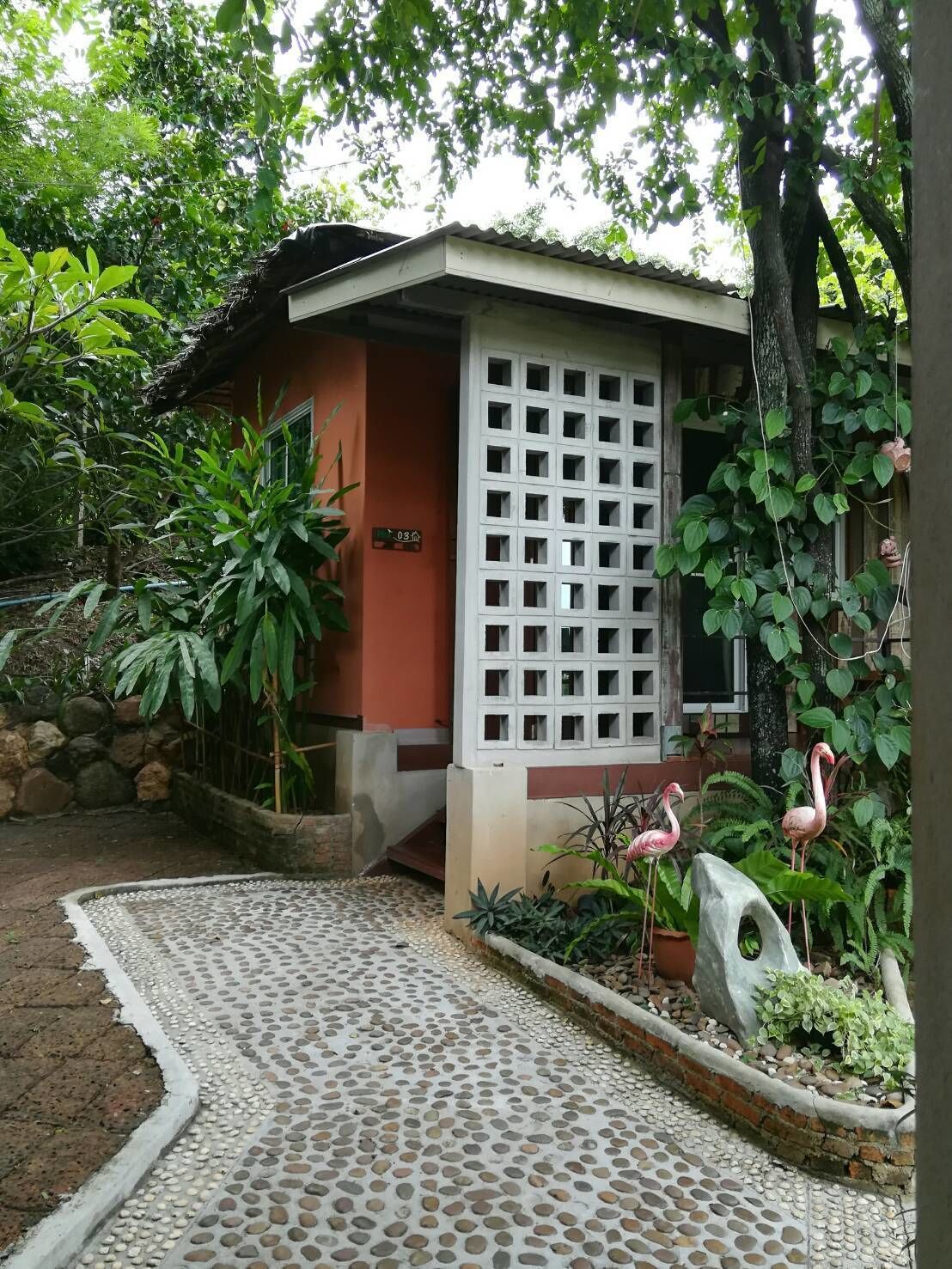 standard double room | blackout curtains