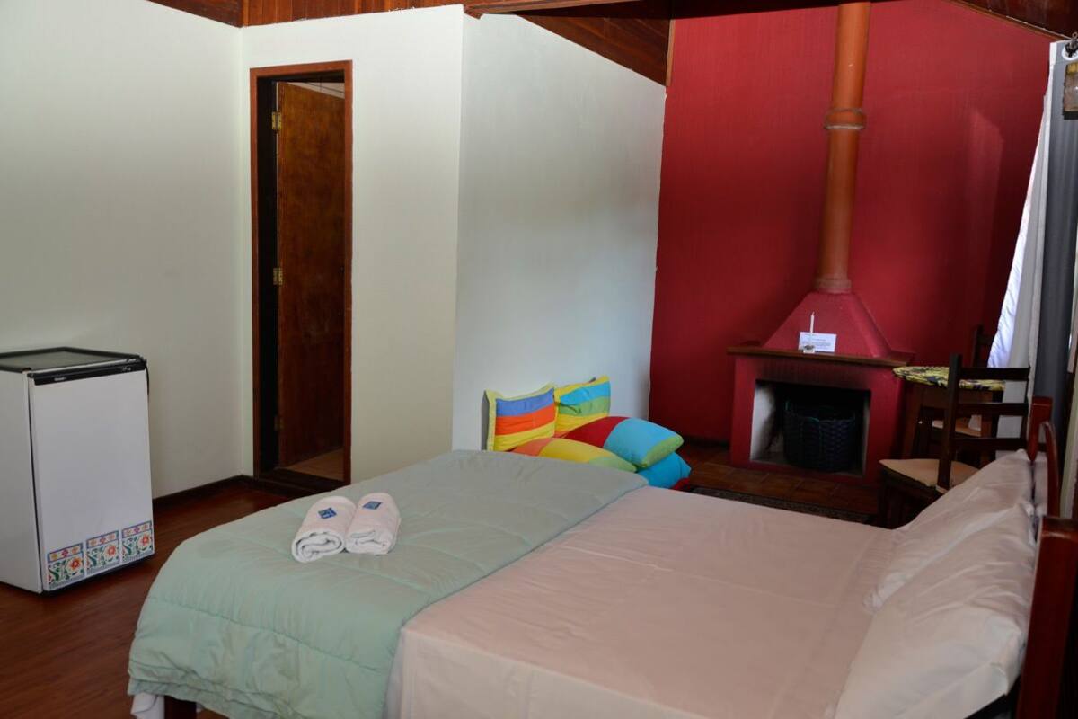 Chambre Supérieure, cheminée