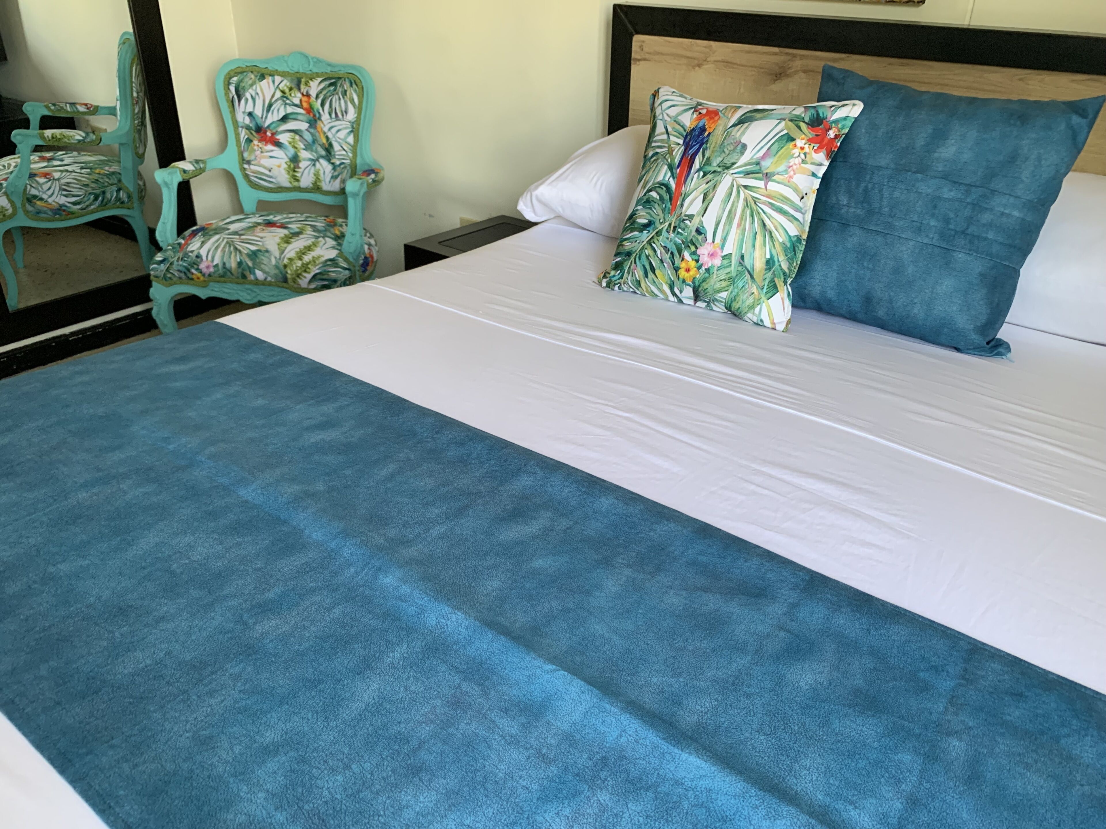 Habitación doble (2 Beds) | Cortinas blackout, insonorización y tabla de planchar con plancha 