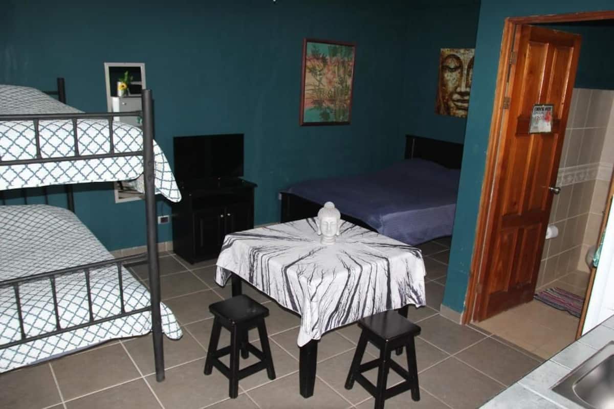 Room | 2 bedrooms, in-room safe, iron/ironing board, bed sheets