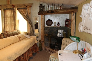 Deluxe Room, 1 King Bed, Non Smoking (The Gold Rush Suite)