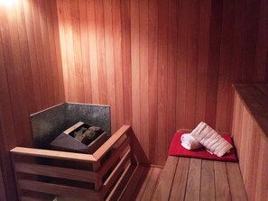 Sauna, hot tub, steam room, deep-tissue massages, massages - Club de Mar Terrazas Cayasta (Reta)