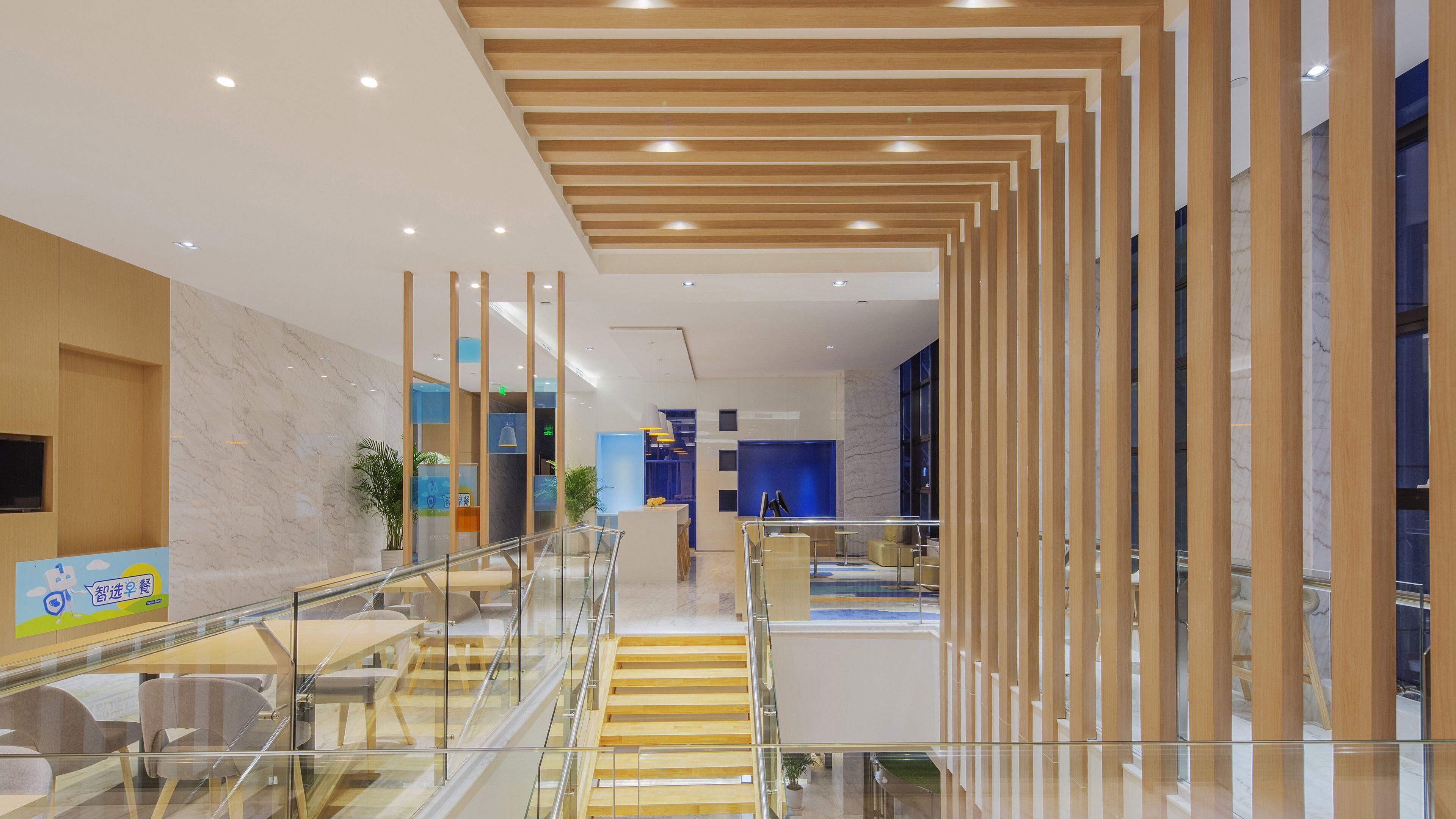 包含每日自助早餐