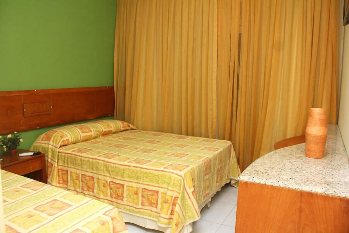 Minibar, desk, free WiFi