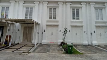 Bagian depan properti
