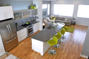 Fridge, microwave, oven, stovetop - NEW! Spacious and Modern Highlands Townhome with Breathtaking City Views! (Denver)