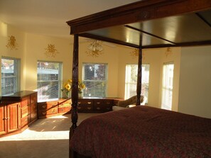 6 室のベッドルーム、アイロン / アイロン台、WiFi (無料)、ベッドシーツ