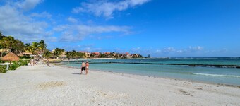 Chic, luxe décontracté, privé, spacieux, emplacement idéal à quelques minutes à pied de la plage