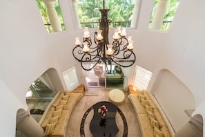 Interior - Chic, casual luxury, private, spacious, ideal location minutes walk to the beach (Puerto Aventuras)