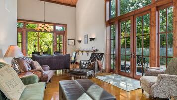 Smart TV, fireplace, video games, DVD player