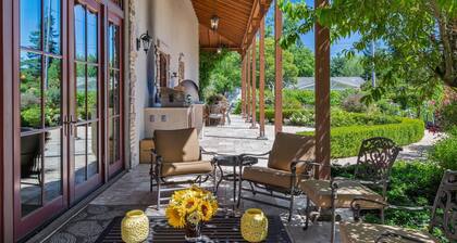 Upea suunnittelija kotiin kävelyetäisyydellä 9 viinitilat! Tämä on paikka!