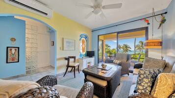 テレビ、DVD プレーヤー